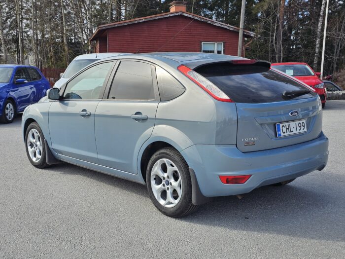 Ford Focus - Image 5
