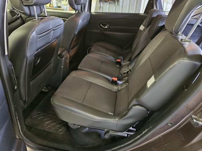 Renault Grand Scenic - Image 6