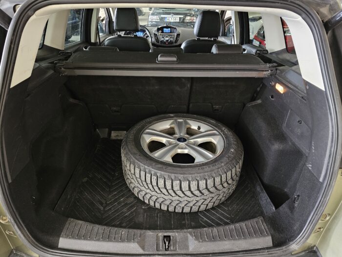 Ford Kuga - Image 7