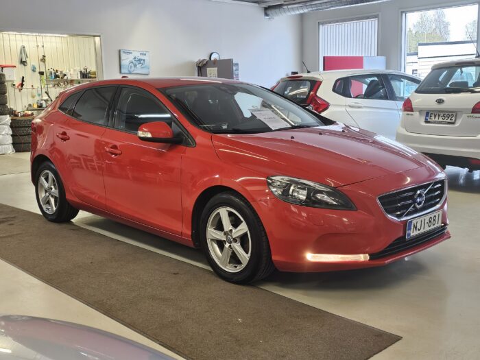 Volvo V40 - Image 3