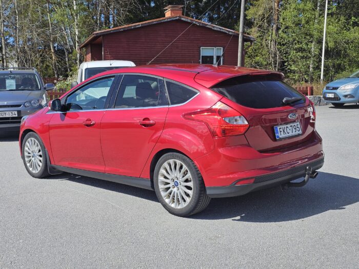 Ford Focus - Image 2