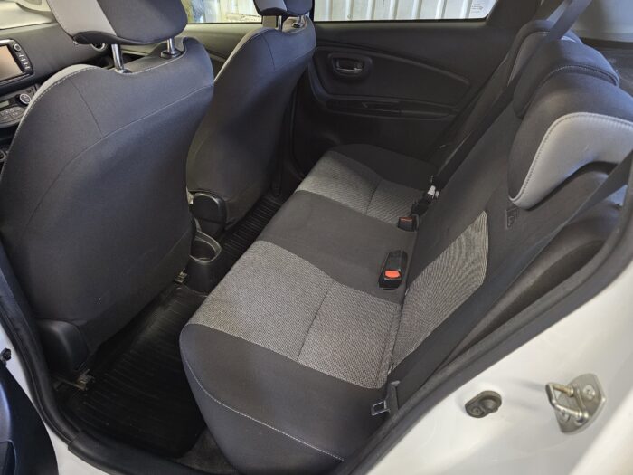 Toyota Yaris - Bild 6