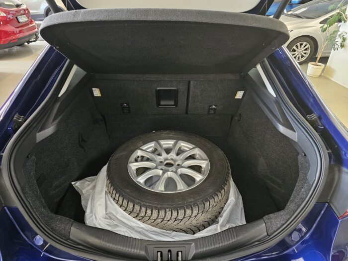Ford Mondeo - Image 7