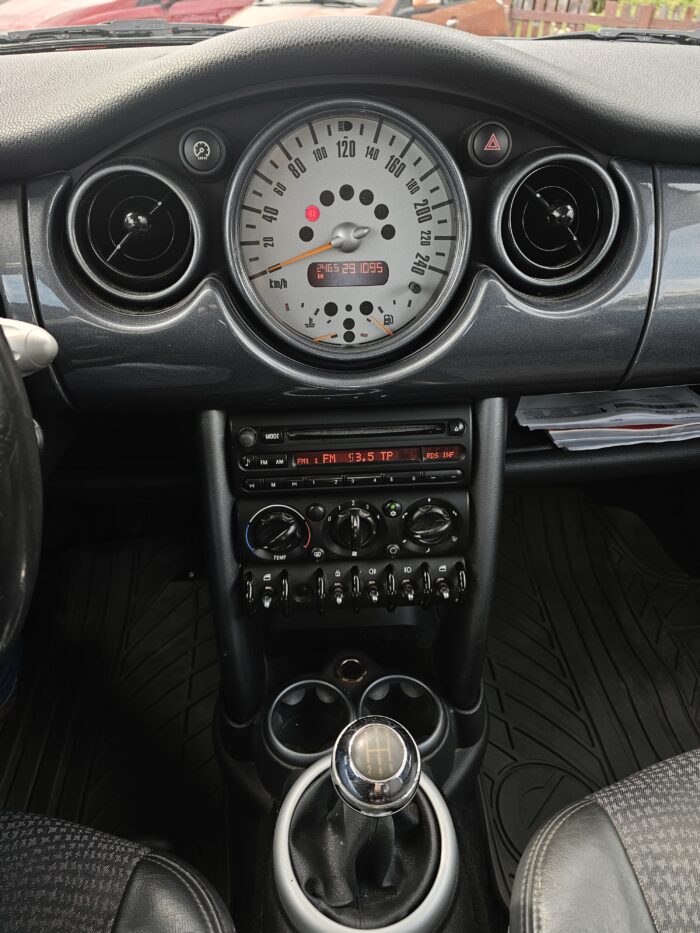 Mini One - Image 5
