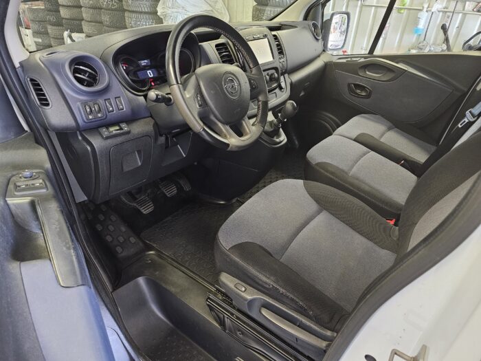 Opel Vivaro - Image 5