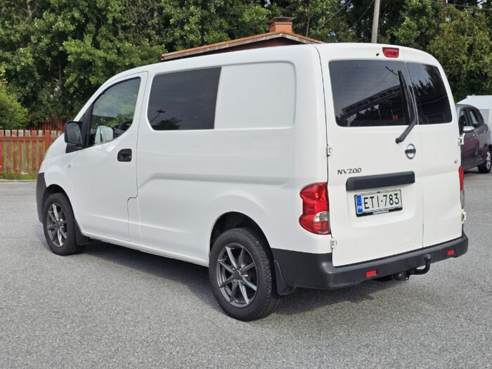 Nissan NV200 - Image 2