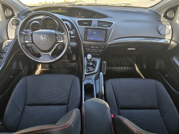 Honda Civic - Image 5