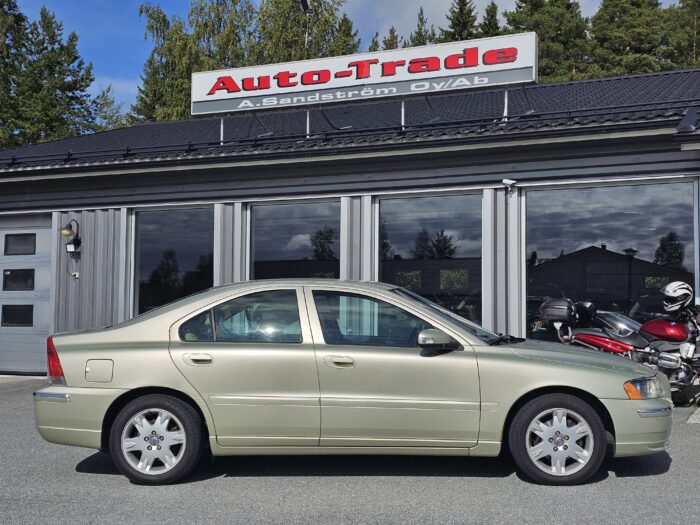 Volvo S60 2,4 Bi-Fuel Summum aut. -07 - Bild 3