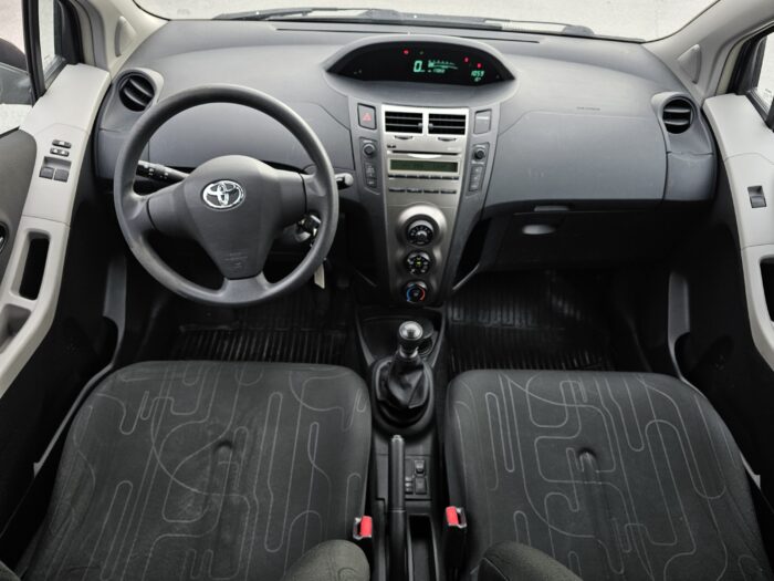 Toyota Yaris - Bild 5