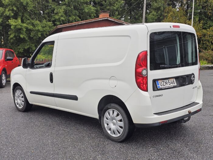 Opel Combo - Image 2
