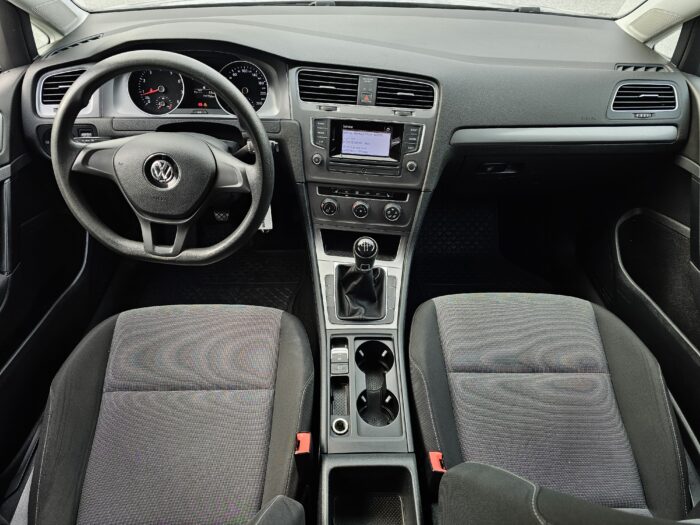 Volkswagen Golf - Image 5