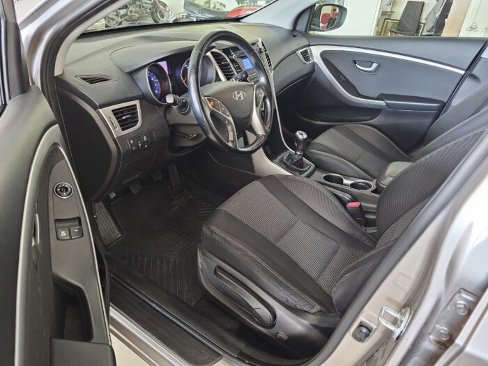 Hyundai i30 - Image 4