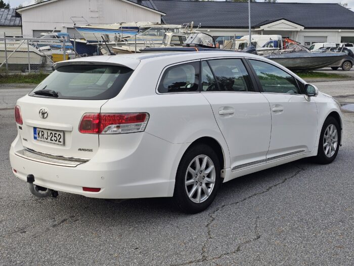 Toyota Avensis - Bild 2