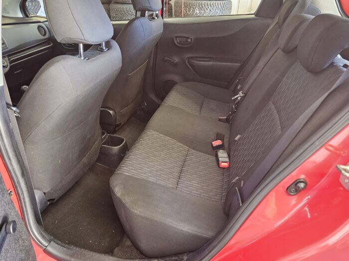 Toyota Yaris - Bild 6