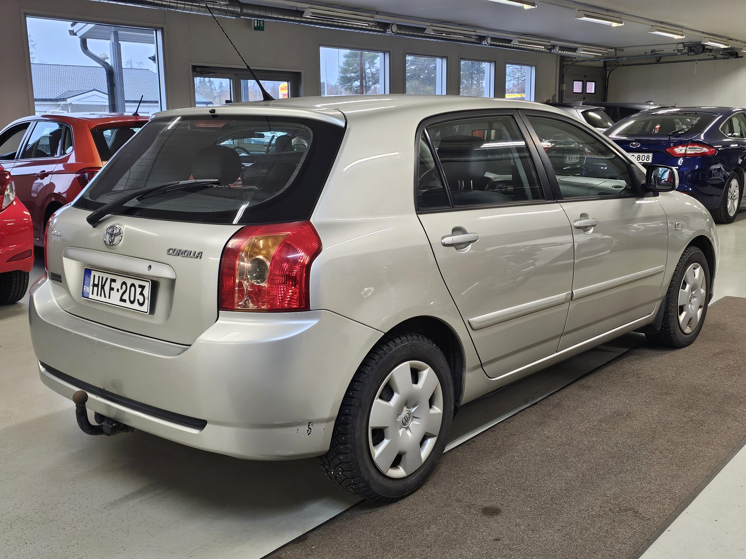 TOYOTA COROLLA - Image 3