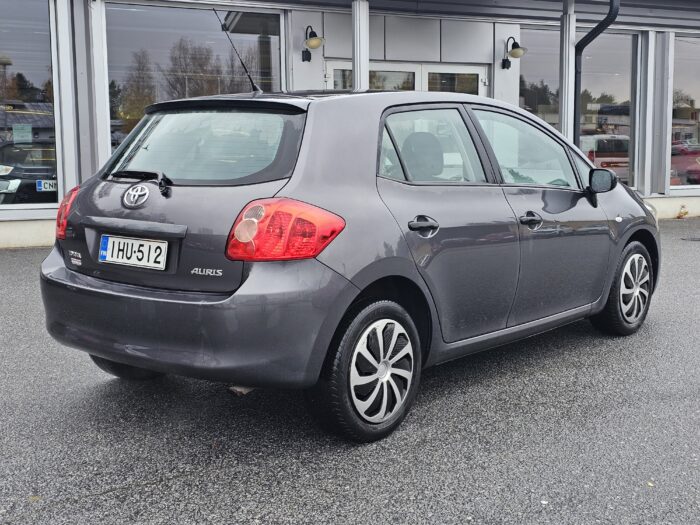 Toyota Auris - Image 3