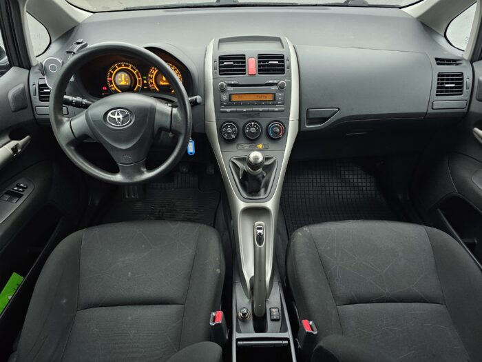 Toyota Auris - Image 6