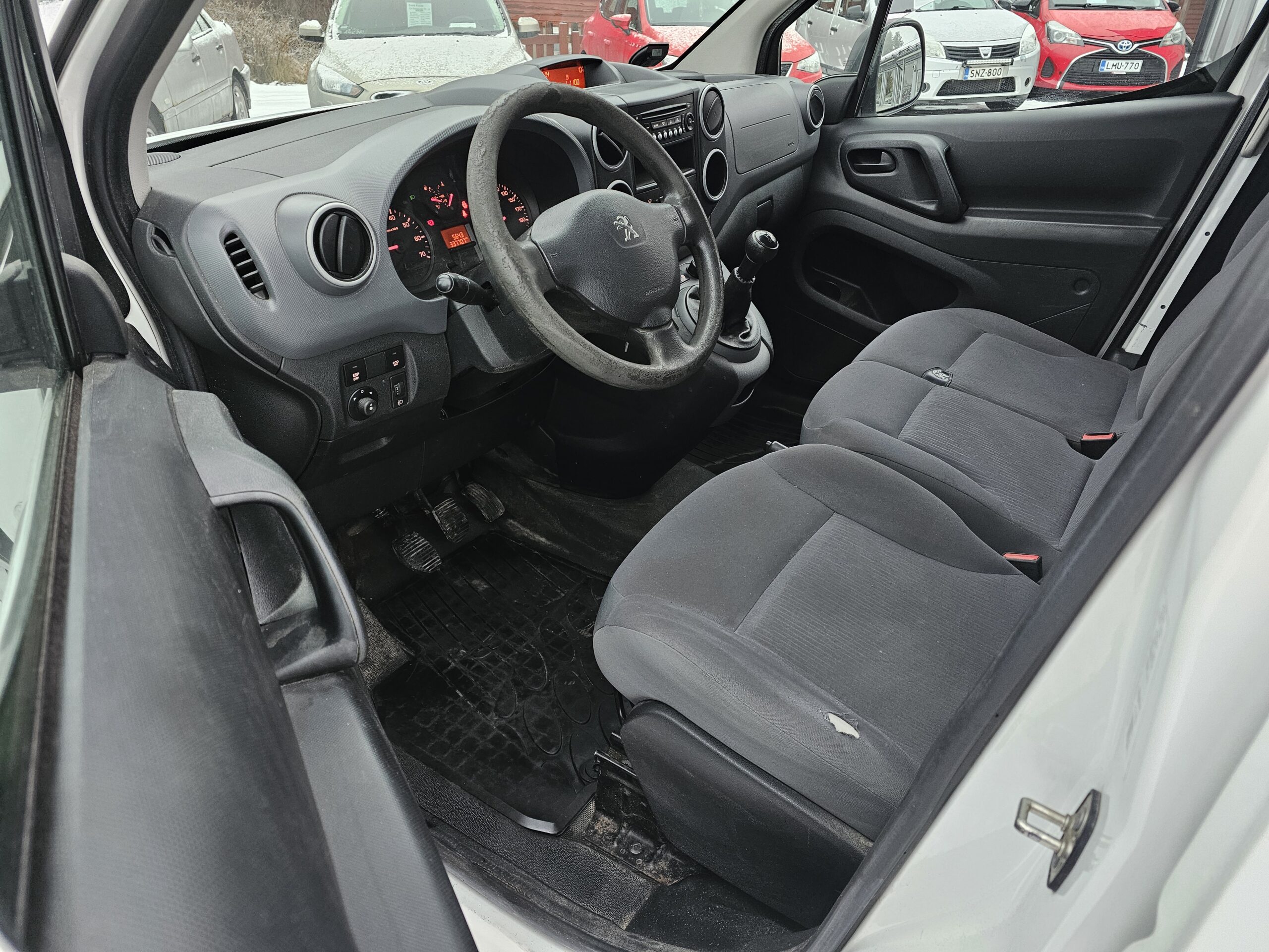 Peugeot Partner - Image 6