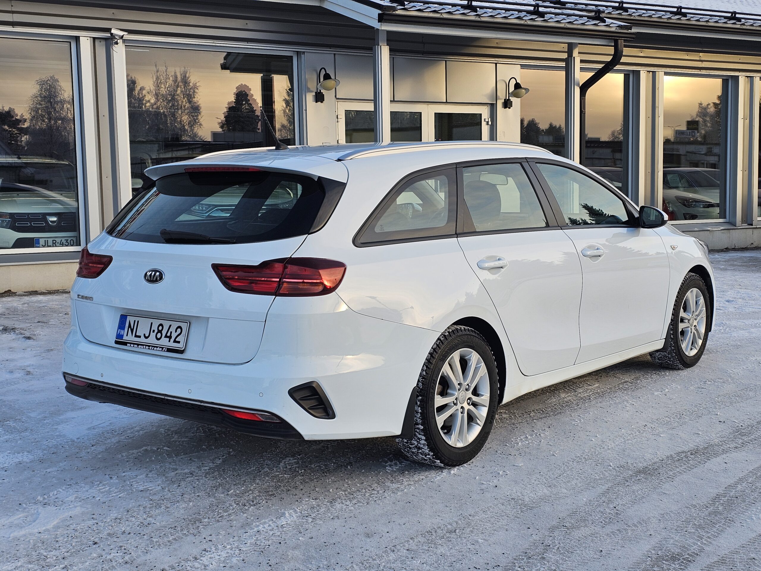 Kia Ceed - Image 3
