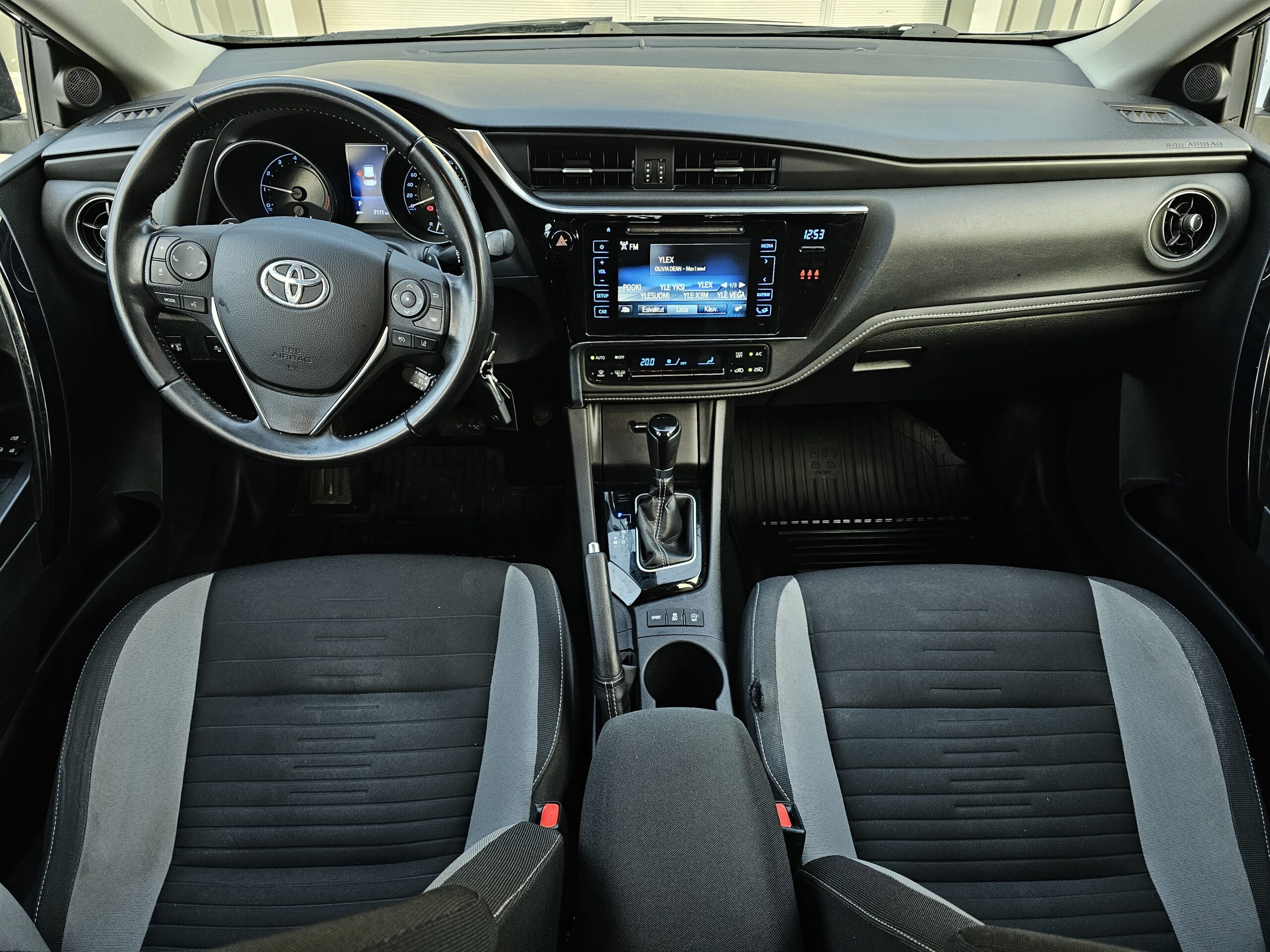 Toyota Auris - Image 5
