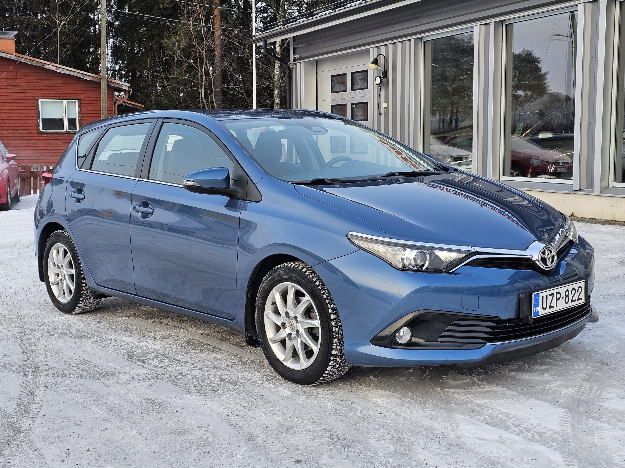 Toyota Auris - Image 2