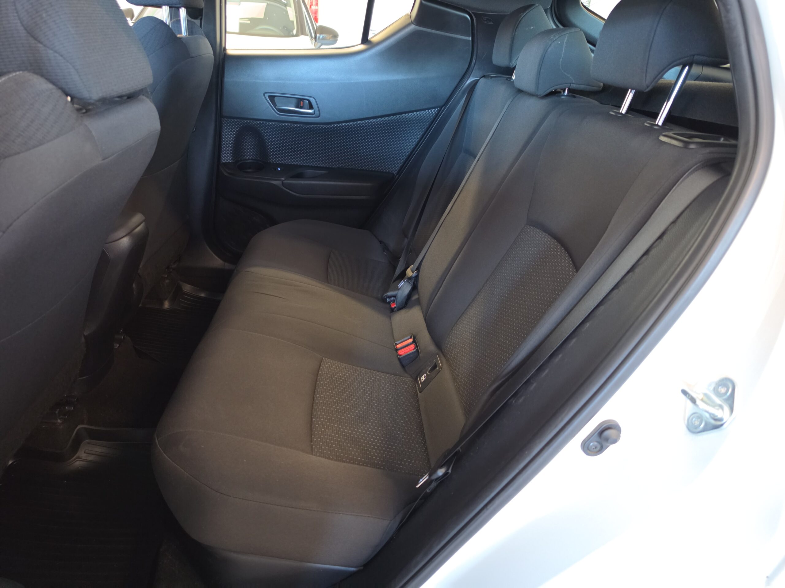 Toyota CH-R - Image 6