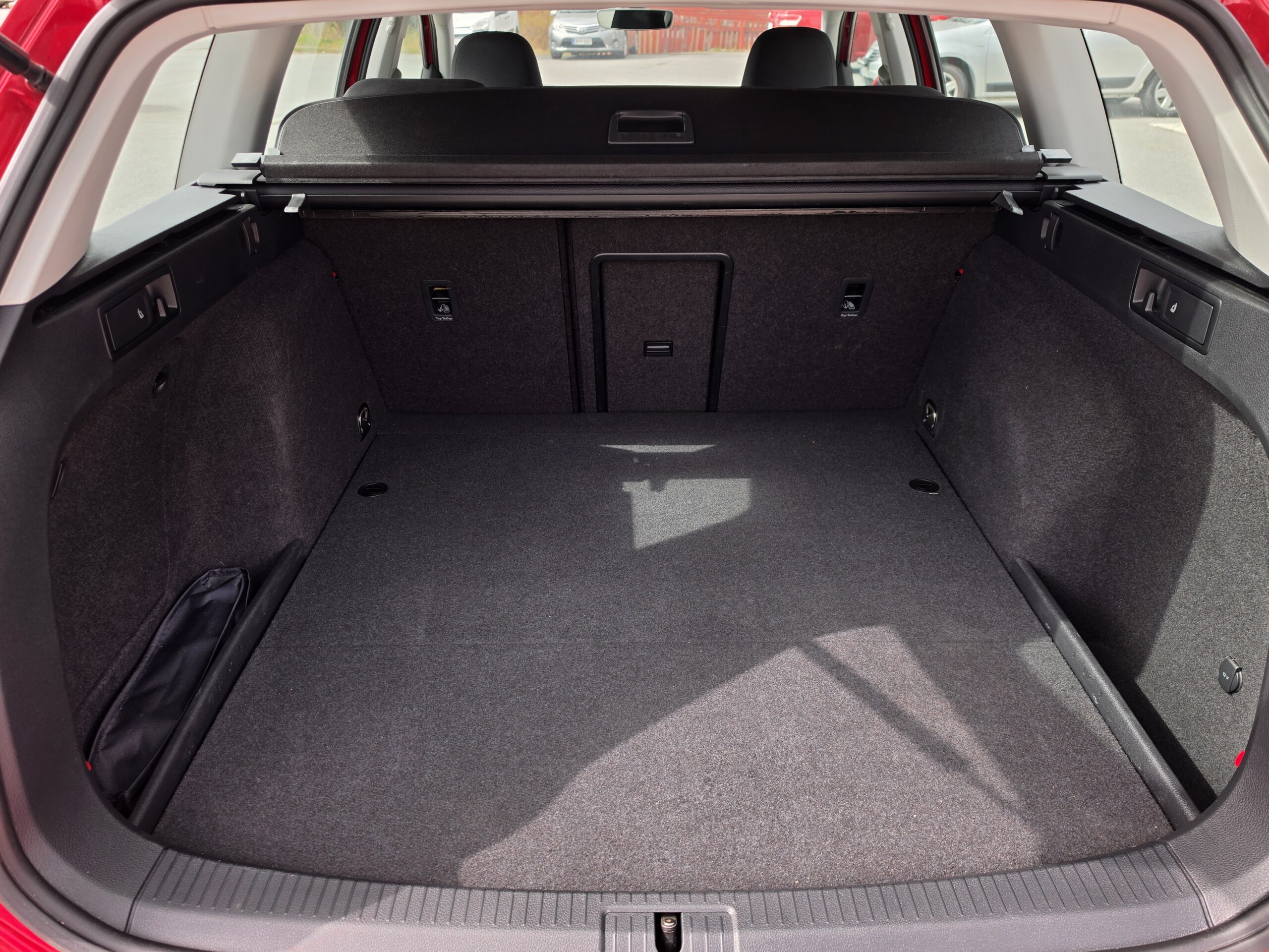 Volkswagen Golf - Image 6