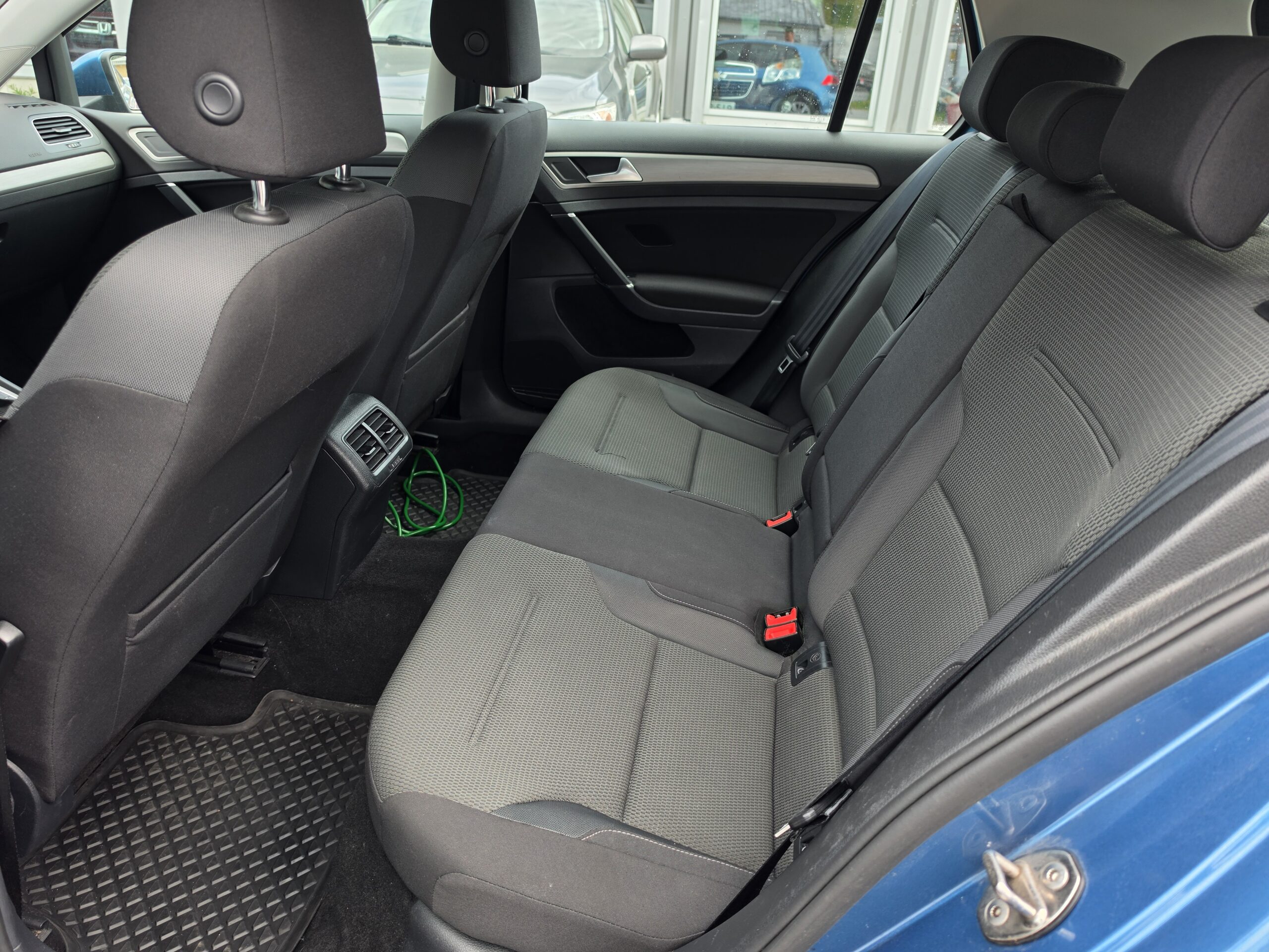 Volkswagen Golf - Image 3