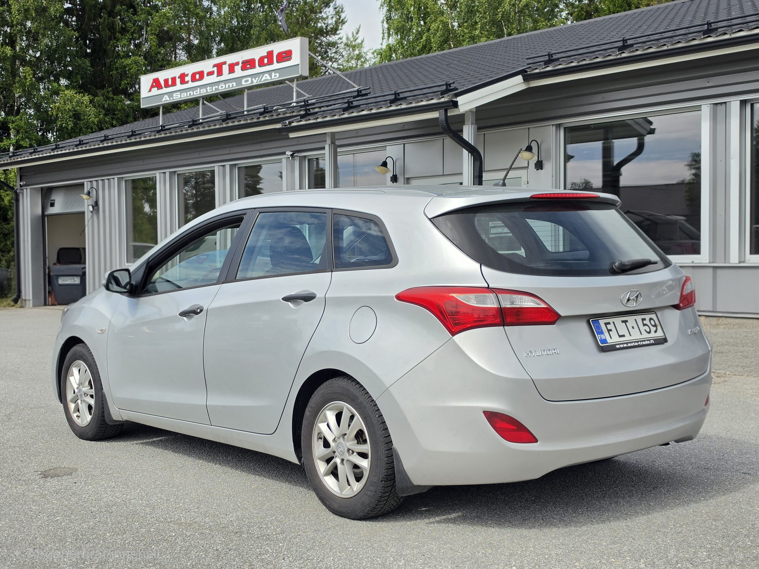 Hyundai i30 - Image 2