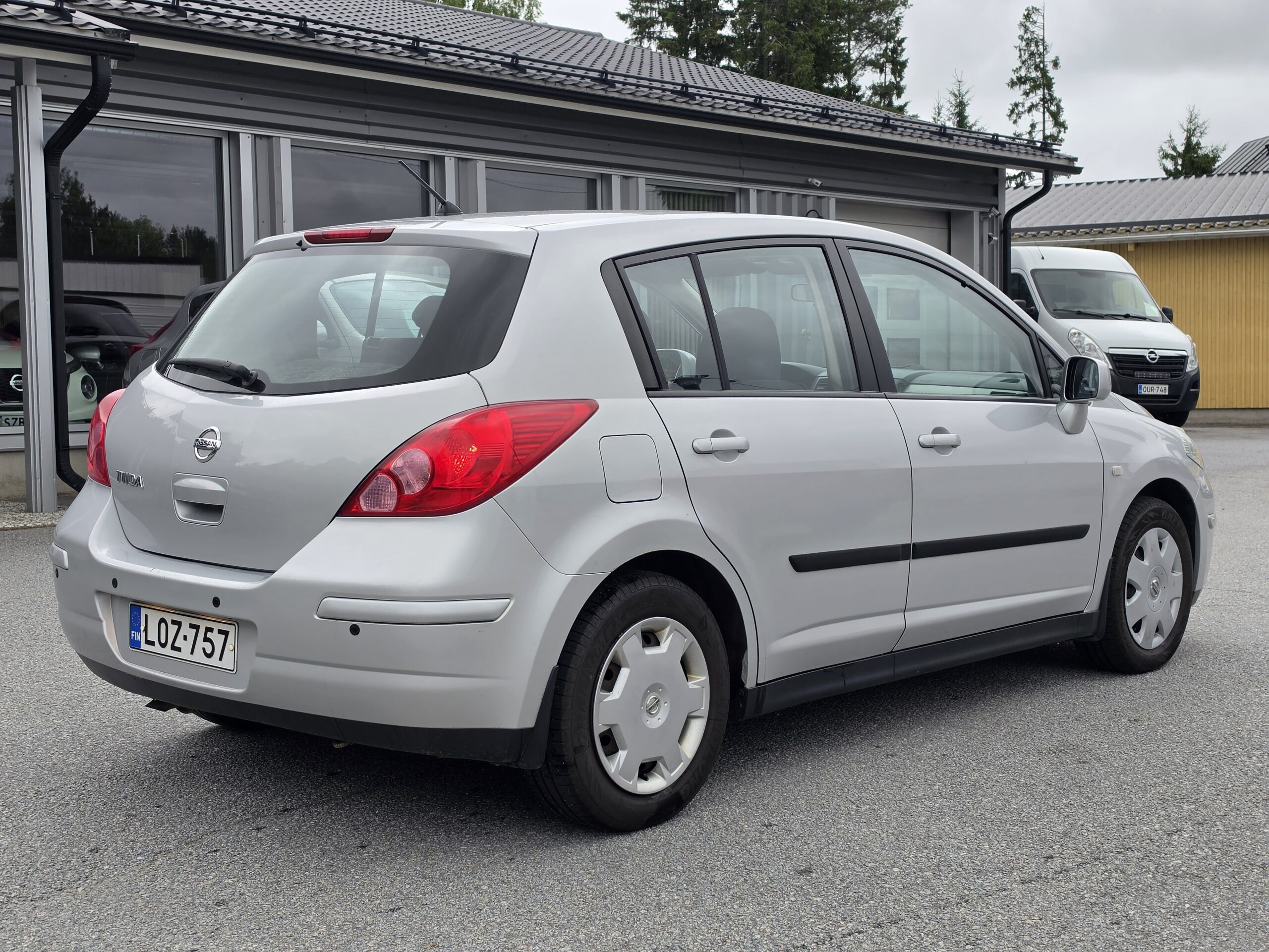 Nissan Tiida - Image 4