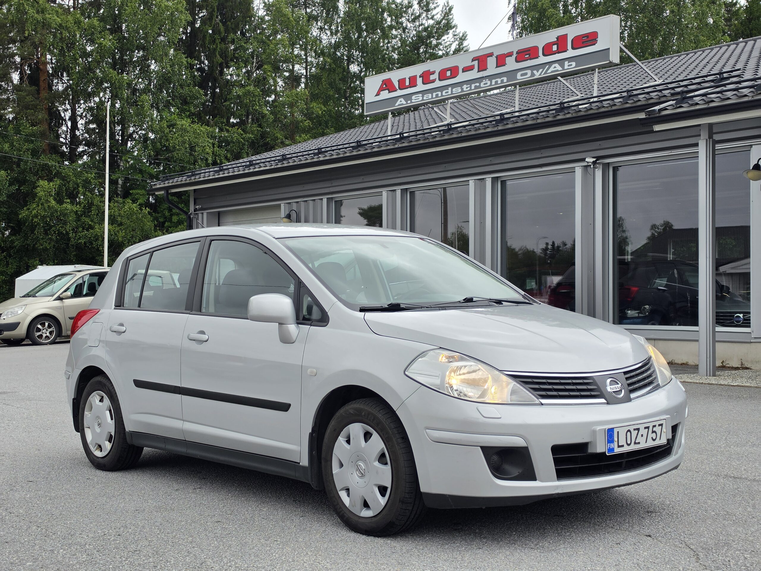 Nissan Tiida - Image 3