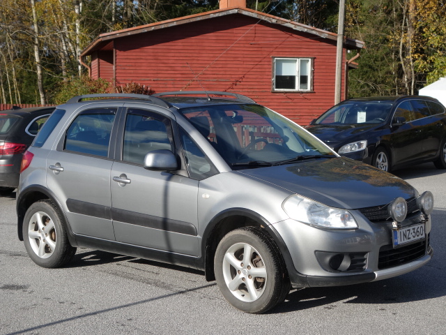 Suzuki SX4 - Image 4